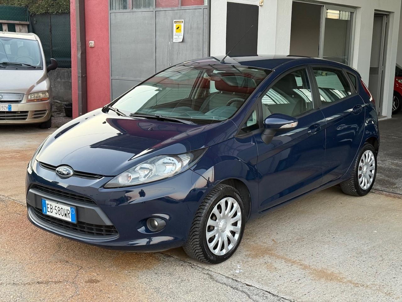 Ford Fiesta 1.4 5 porte Bz.- GPL Titanium