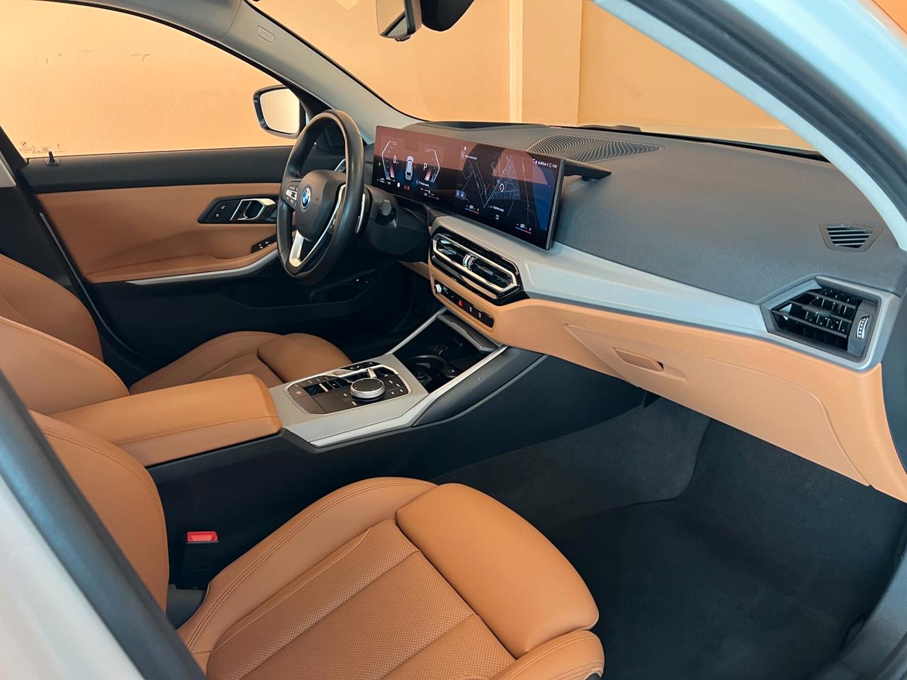 Bmw 330e G21 Touring auto