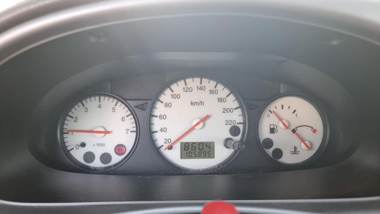 Ford Fiesta 1.2i 16V cat 5 porte Ghia