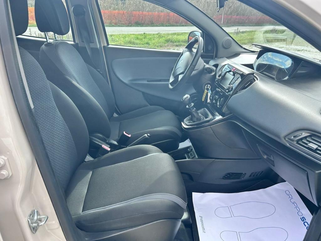 LANCIA Ypsilon III 2015 - Ypsilon 1.2 Gold 69cv my16