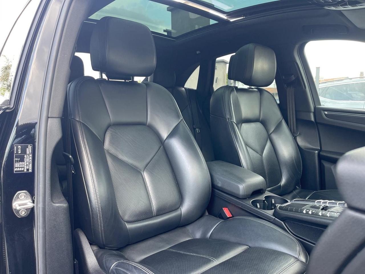 Porsche Macan 2.0-2021