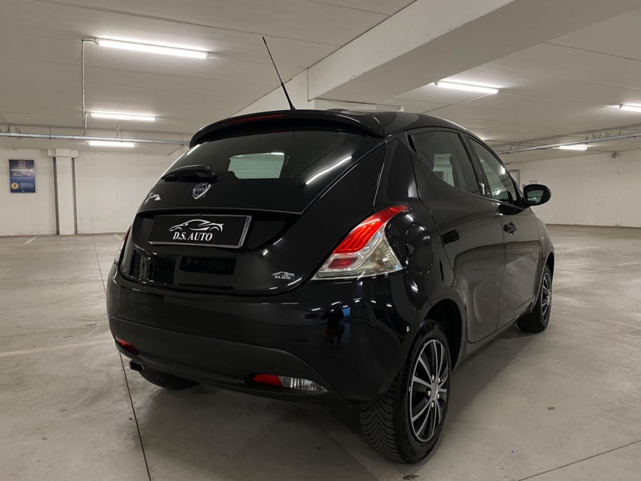 Lancia Ypsilon 1.3 MJT 95 CV ElefantinoOk Neopatentati