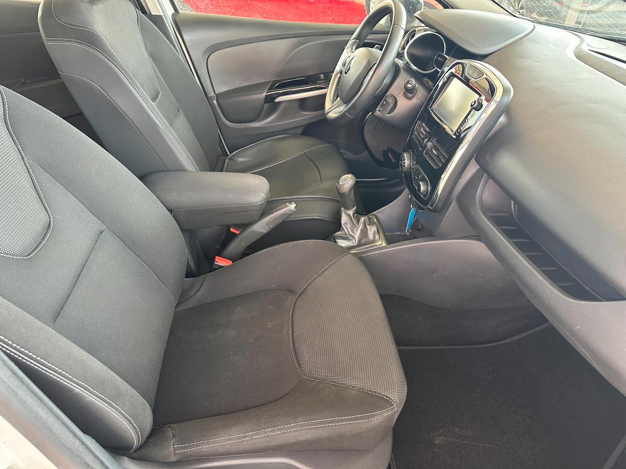 RENAULT*CLIO*1.5DCI*90CV*NAVI*KAMERA*LED*BLUETOOTH*CNC*