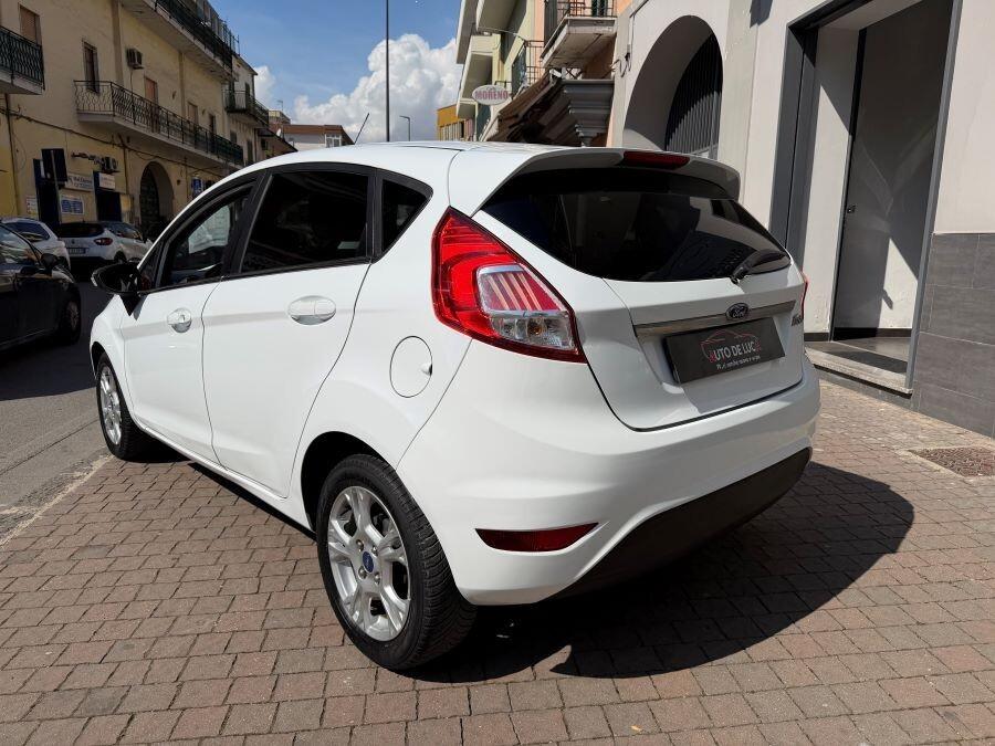 Ford fiesta 1.4 gpl serie titanium certificat nuov