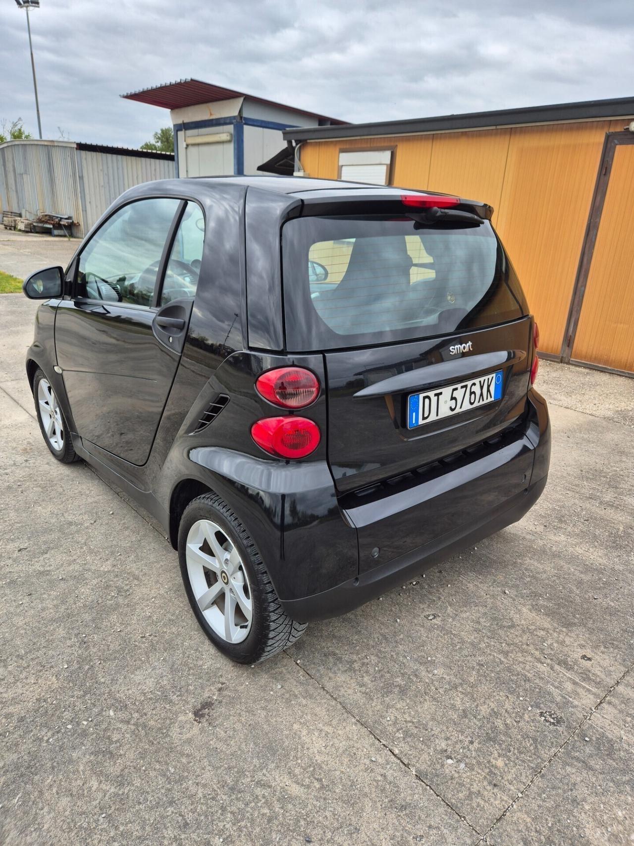 Smart ForTwo 1000 52 kW coup pure