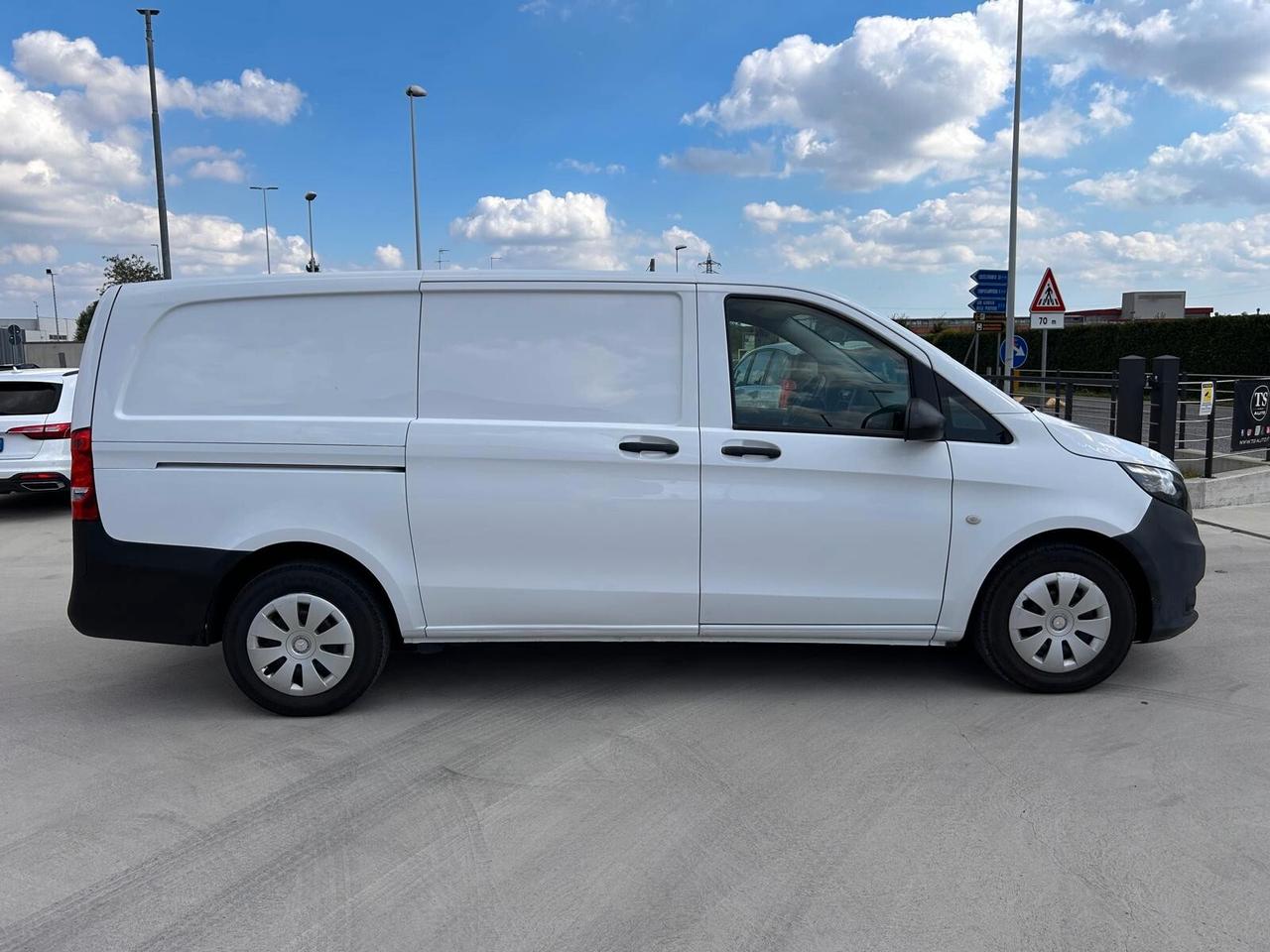 Mercedes Benz Vito Long 114 CDI