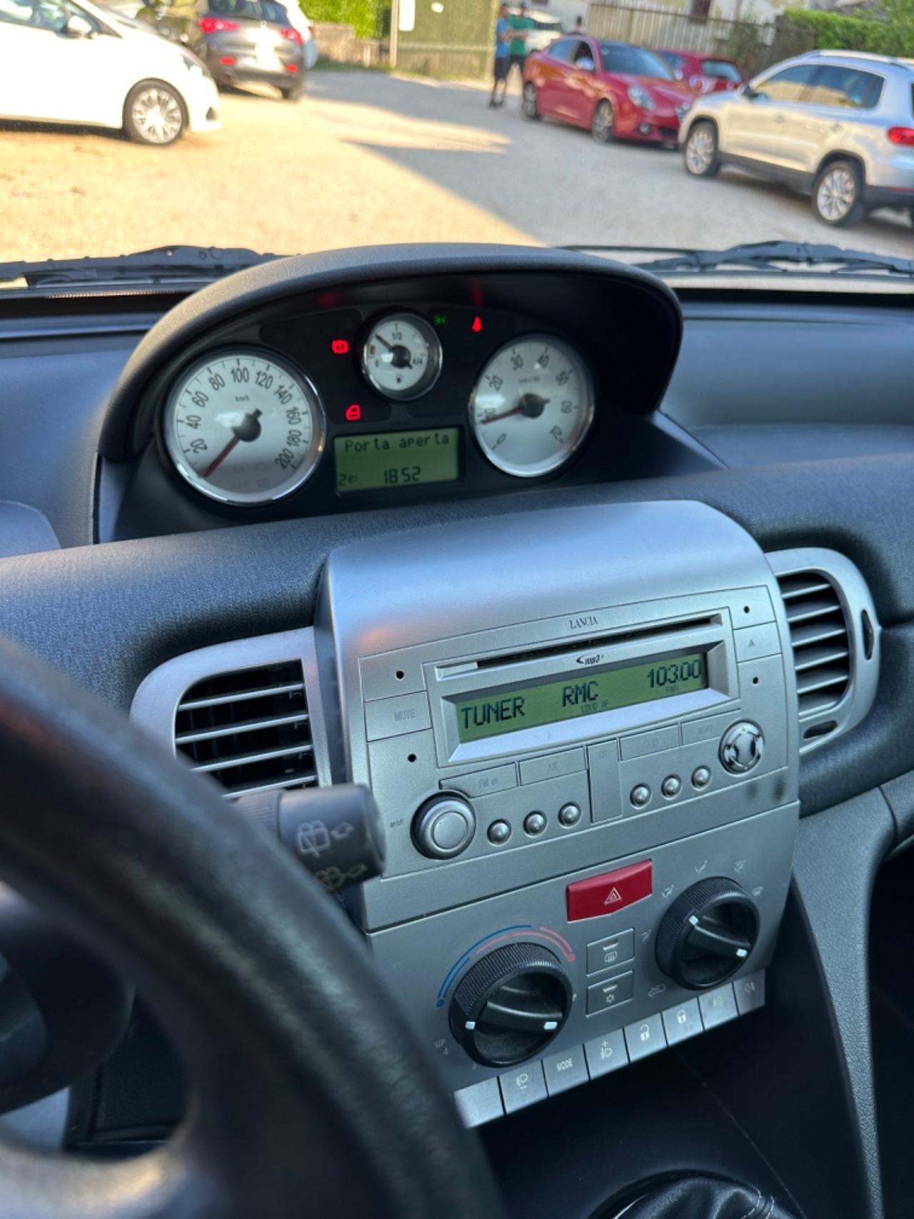 Lancia YPSILON 1.2 69 CV UNYCA KMCERT GARANZ UNICOPR