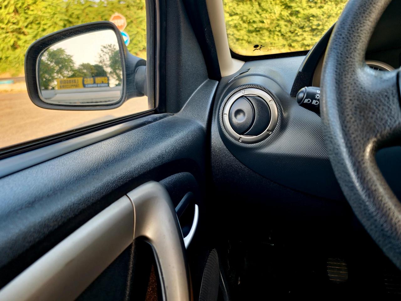 Dacia Duster 1.6 110CV 4x2 GPL Lauréate 2013-E5B Manuale NEO