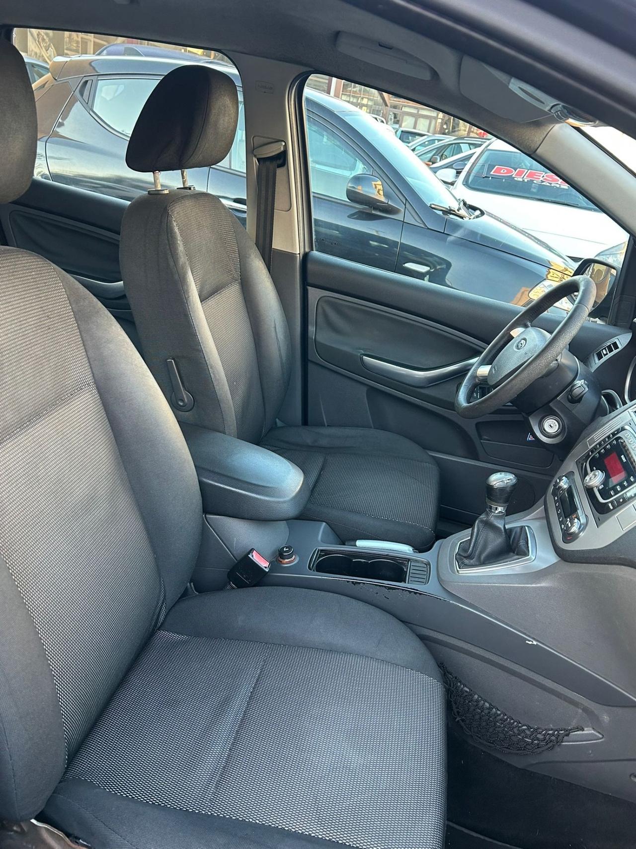 Ford C-Max 1.6 TDCi 90 CV Titanium