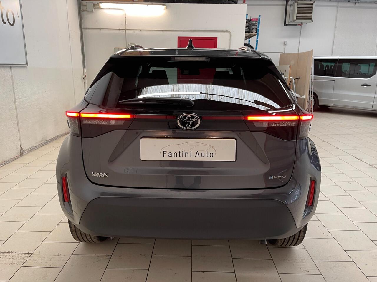 Toyota Yaris Cross Trend 1.5h fwd 130cv e-cvt-Ok Neopatentati-LEGGI SOTTO