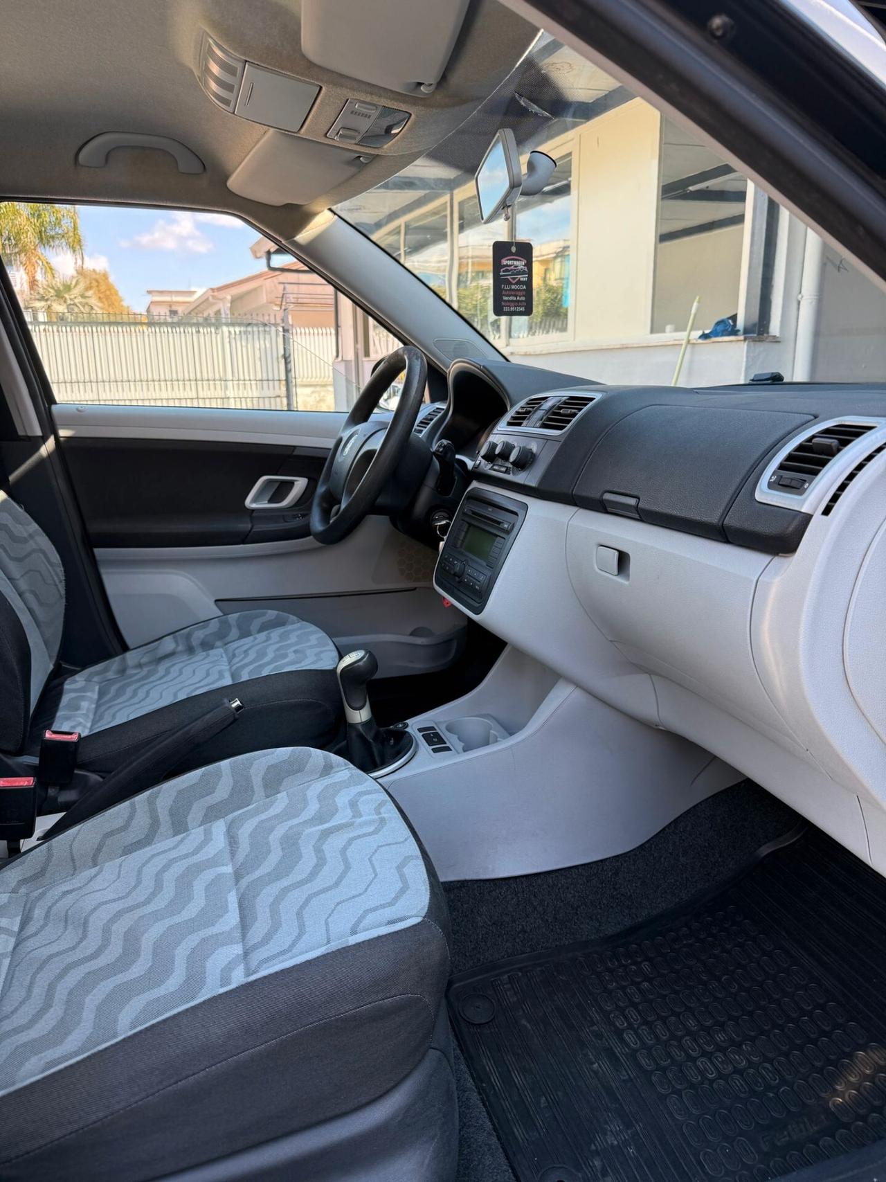 Skoda Fabia 1.2 12V 70CV 5p. Style GPLine