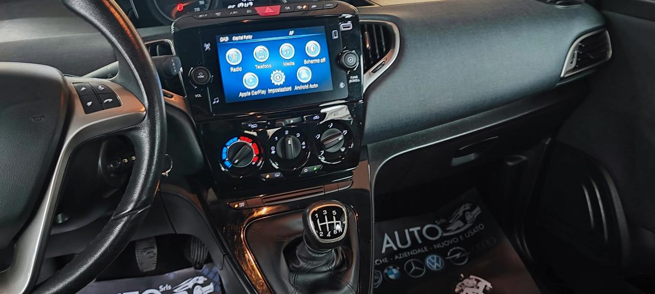 Lancia Ypsilon 1.0 5 porte Hybrid Gold 2023