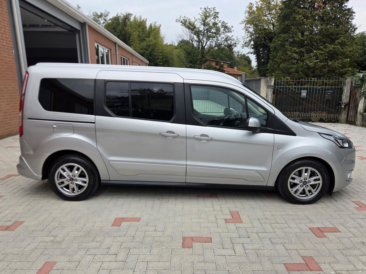 Ford Tourneo Connect Gran 1.5 EcoBlue 120 CV aut. Titanium