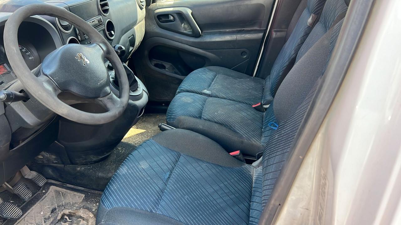 Peugeot partner con motore fuso-visto /piaciuto