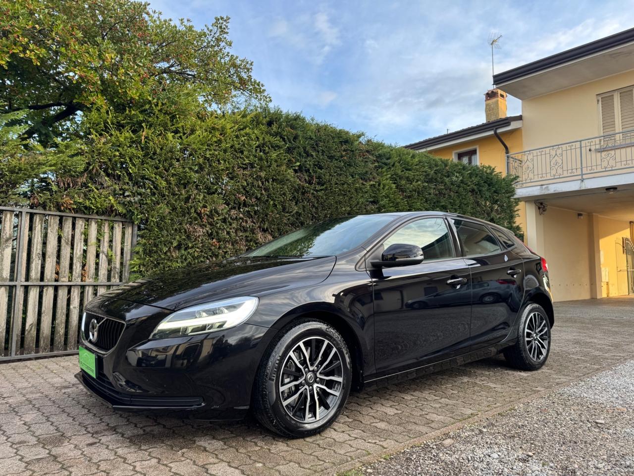Volvo V40 D2 Geartronic Business Plus