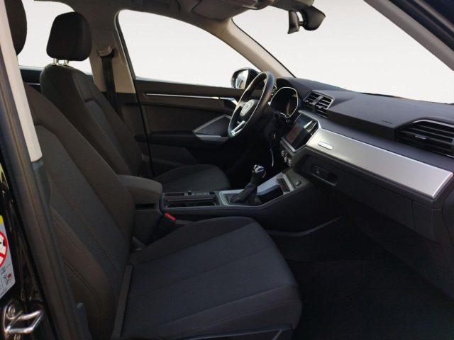 AUDI Q3 45 TFSI e S tronic Business