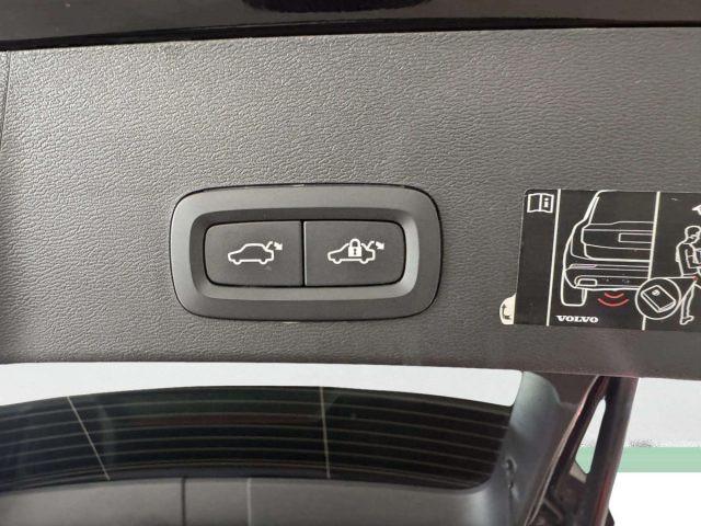 VOLVO XC40 T3 INSCRIPTION AUTOMATICA