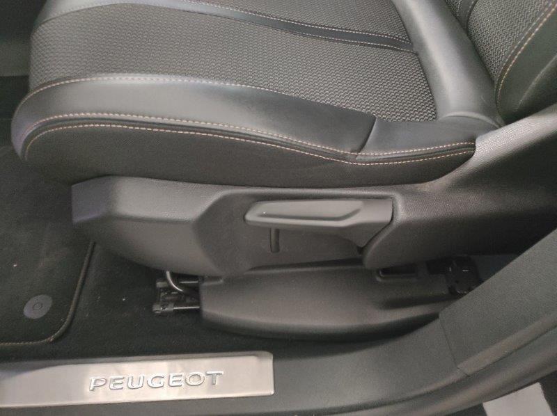 PEUGEOT 3008 2ª serie - 3008 BlueHDi 130 S&S EAT8 GT