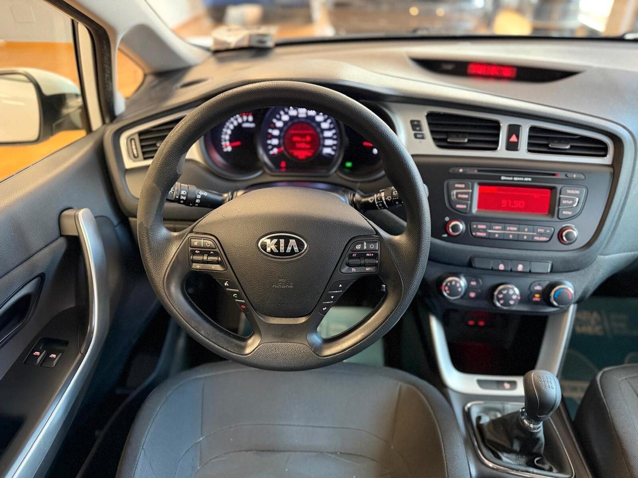 Kia Ceed cee'd 1.4 CVVT 5 porte Cool