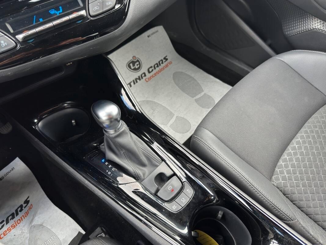 Toyota C-HR 2.0h More Business AUTOMATICA con CarPlay
