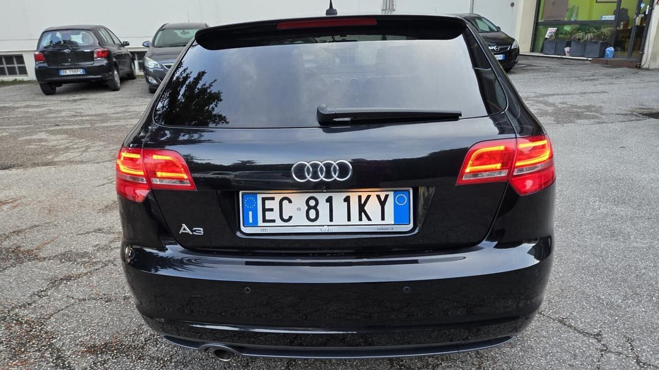 Audi A3 SPB 1.6 TDI 105 CV x Neopatentati