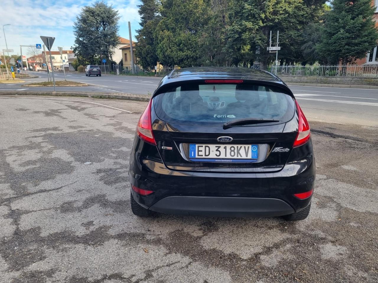 Ford Fiesta 1.4 TDCi 70CV 3 porte Titanium