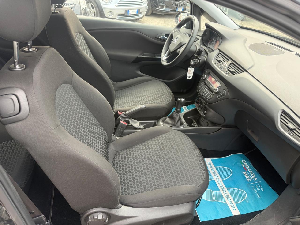Opel Corsa 1.2 Coupé b-Color