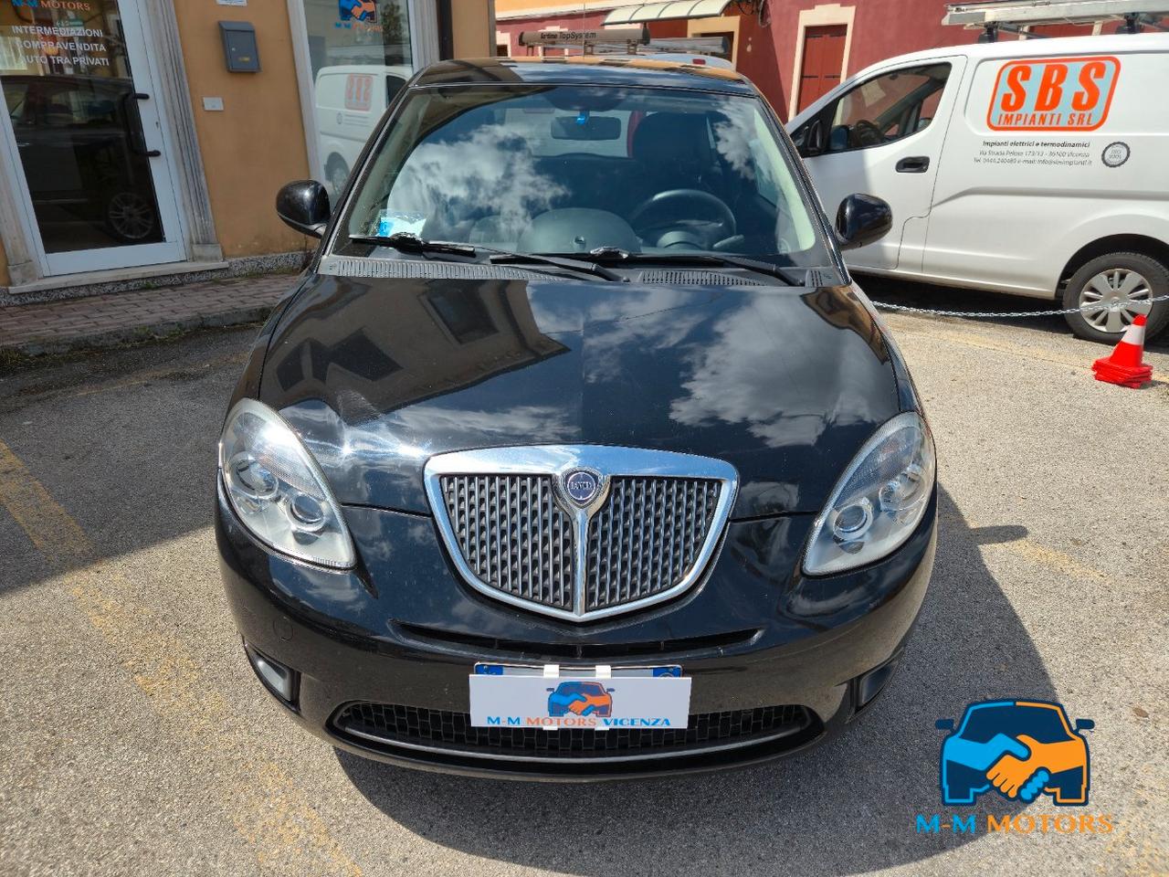 Lancia Ypsilon 3 Porte Ypsilon 1.2 8v Unyca