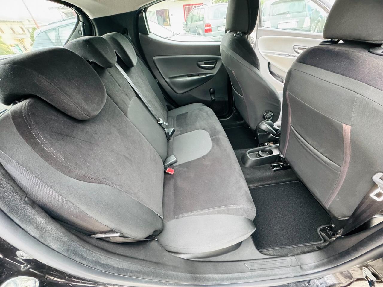 Lancia Ypsilon 1.3 MJT 16V 95 CV 5 porte S&S Gold