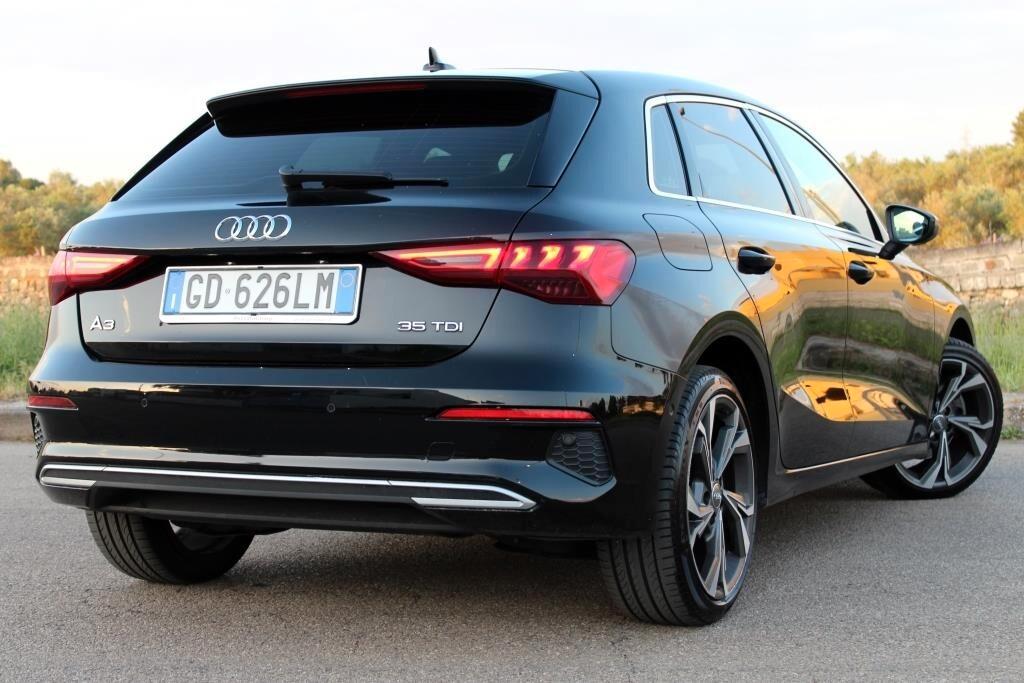 AUDI A3 SPB 35 TDI Aut. *Matrix *Luci Ambiente