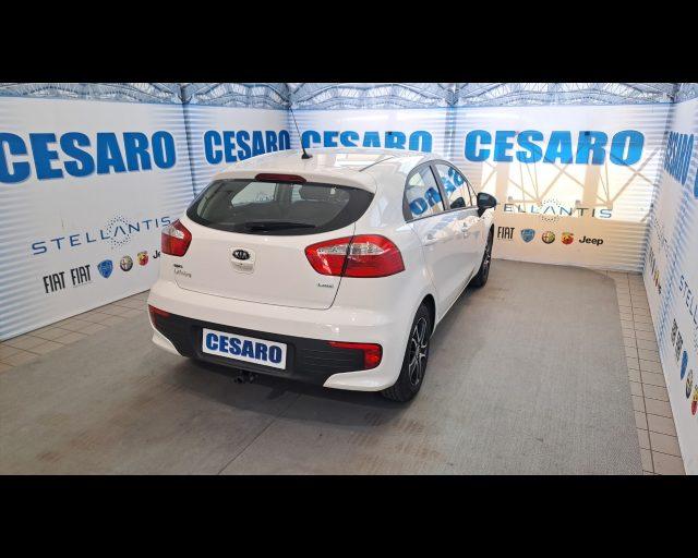KIA Rio 5p 1.1 crdi Active E6
