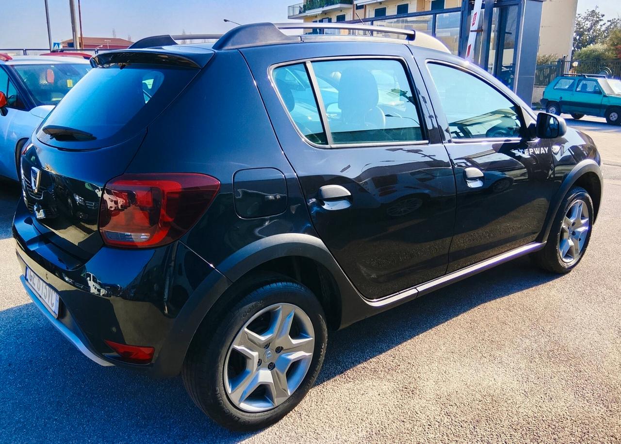 Dacia Sandero Stepway GPL 100CV
