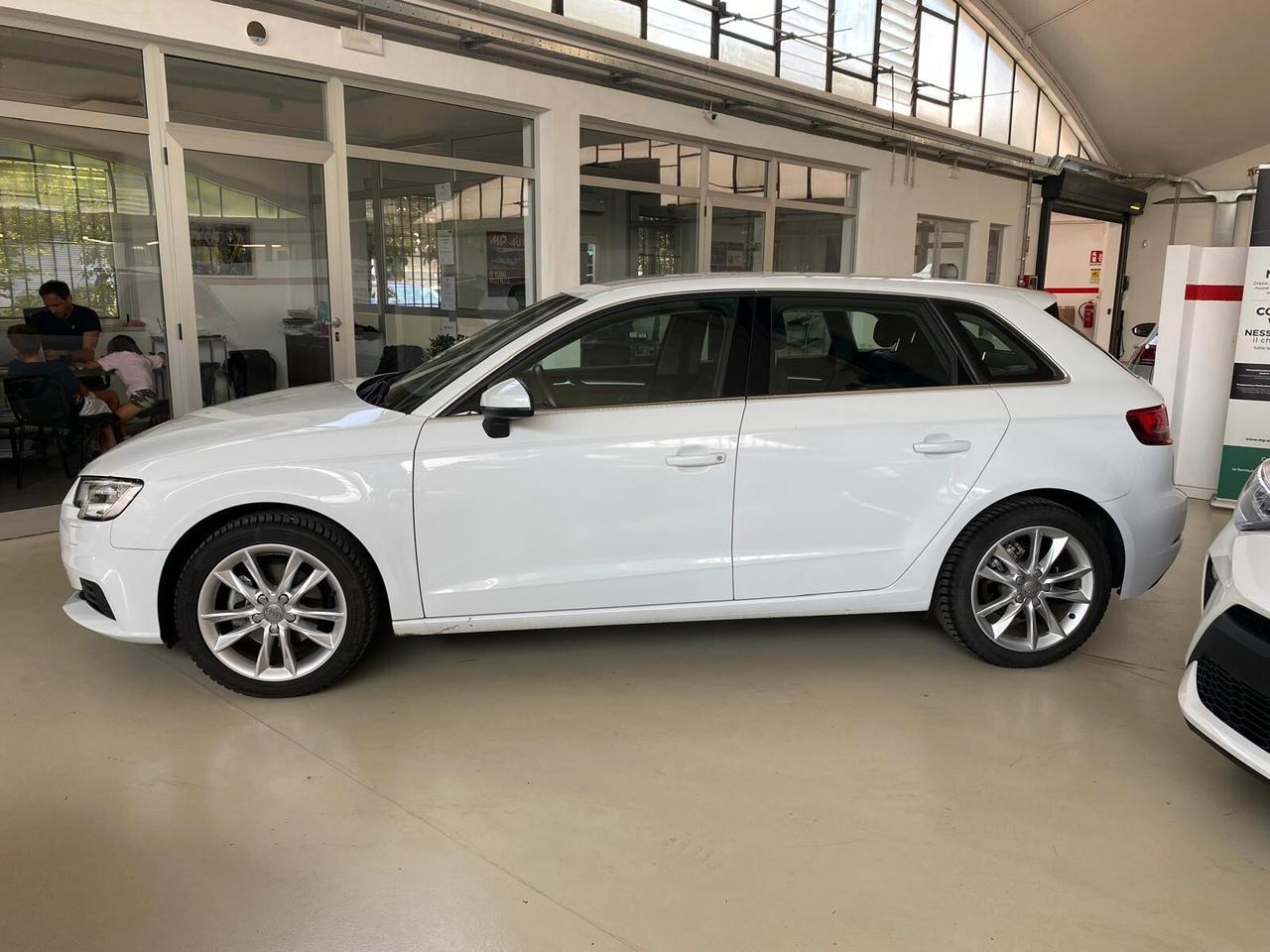 Audi A3 SPB 1.6 TDI S tronic Business