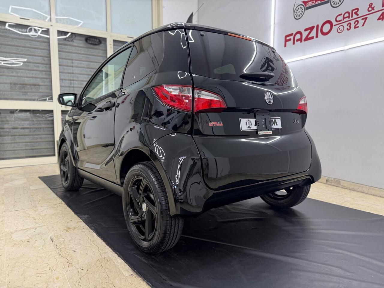 Aixam City Total Black