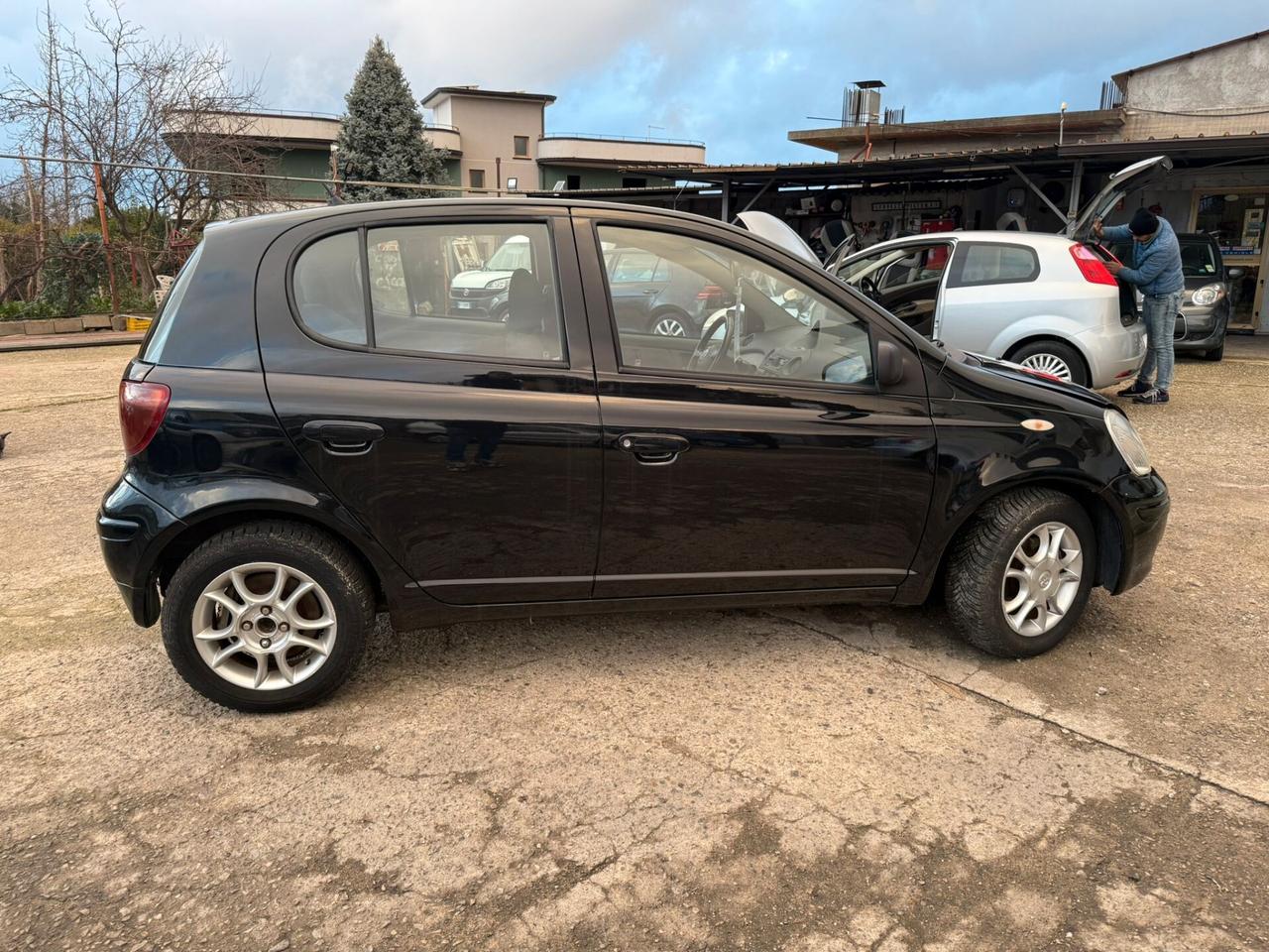 Toyota Yaris 1.4 tdi D-4D cat 5 porte Sol '03