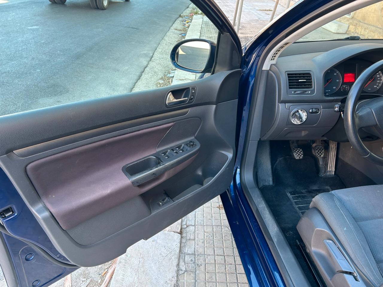 Volkswagen Golf 1.9 TDI 5p. Trendline