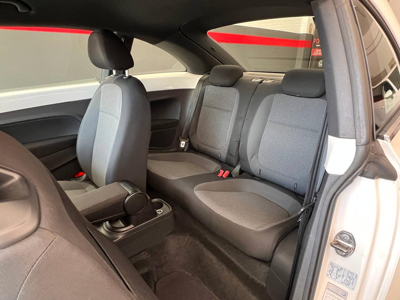 Volkswagen Maggiolino 1.6 TDI Design