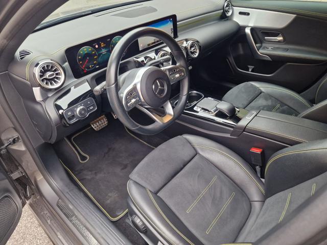 MERCEDES-BENZ A 250 Automatic Premium