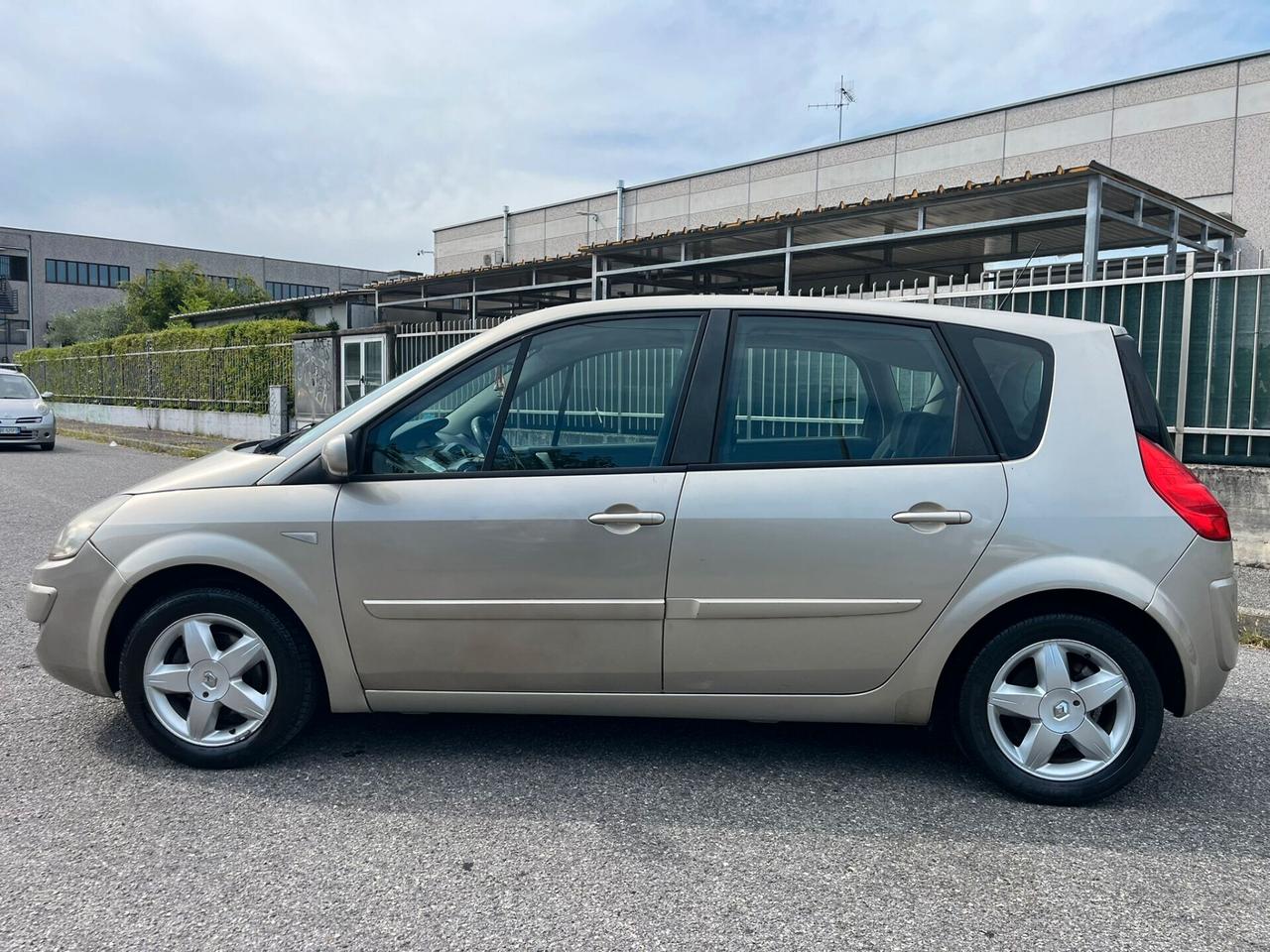 Renault Scenic Scénic 1.6 16V GPL