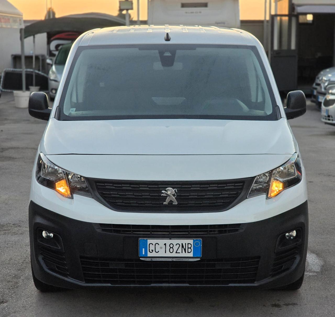 Peugeot Partner BlueHDi 100 S&S PC Furgone Pro