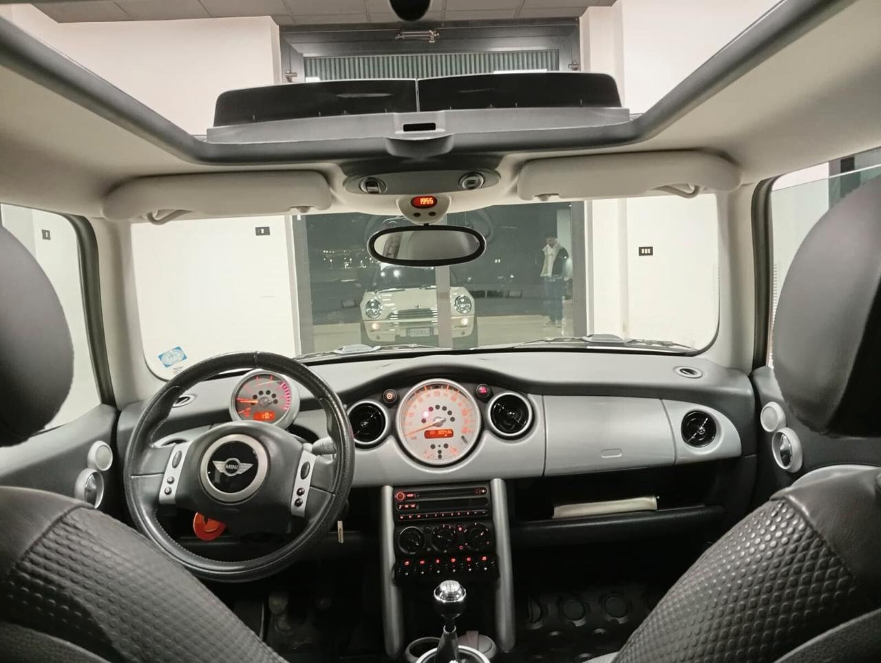 Mini 1.4 tdi One D de luxe