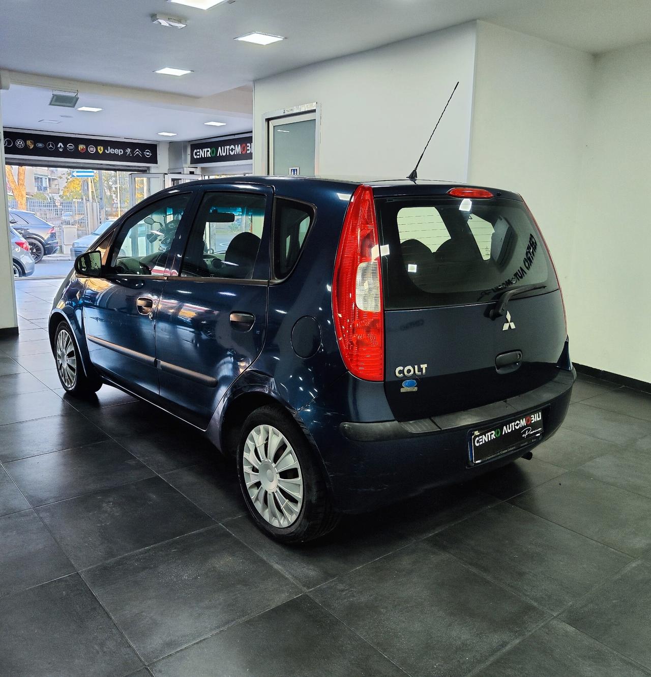 Mitsubishi Colt 1.1 75cv 12V 5p. Inform