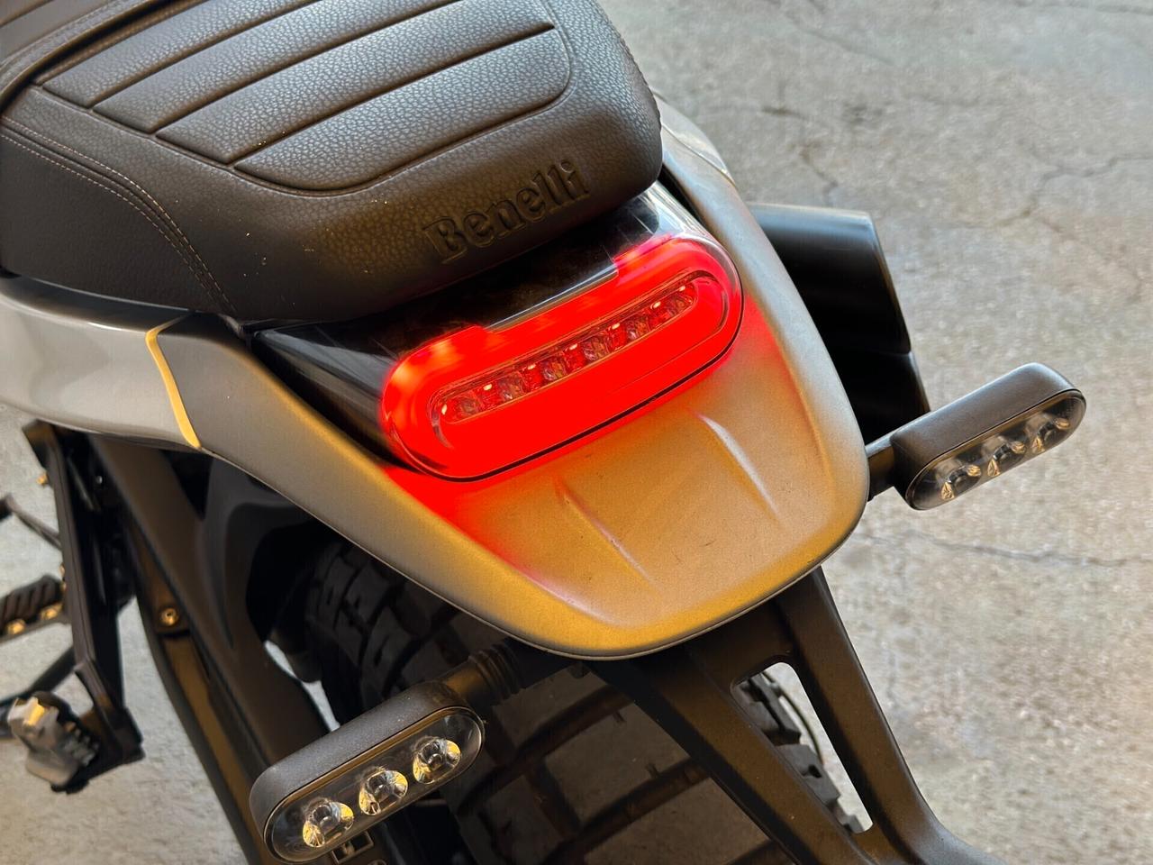 Benelli Leoncino 800 Trail