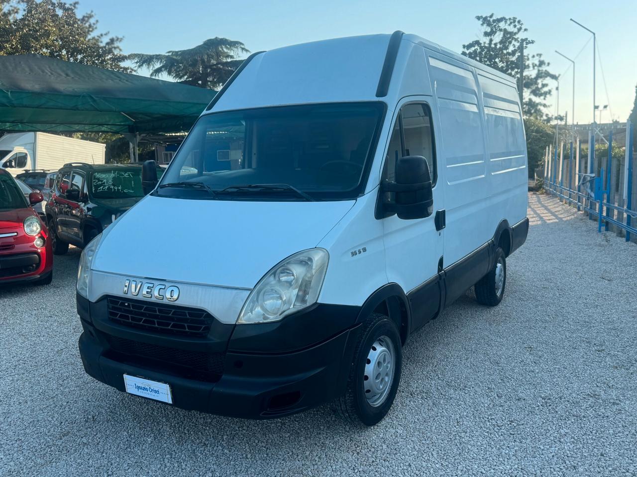 IVECO DAILY 2.3 DIESEL TETTO ALTO PASSO MEDIO 2012