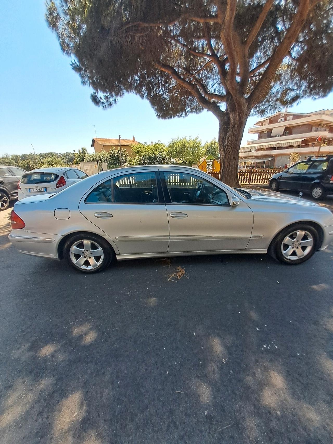 Mercedes-benz E 270 E 270 CDI cat Classic