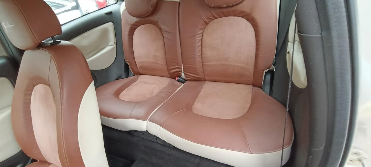 Lancia Ypsilon 1.4 16V