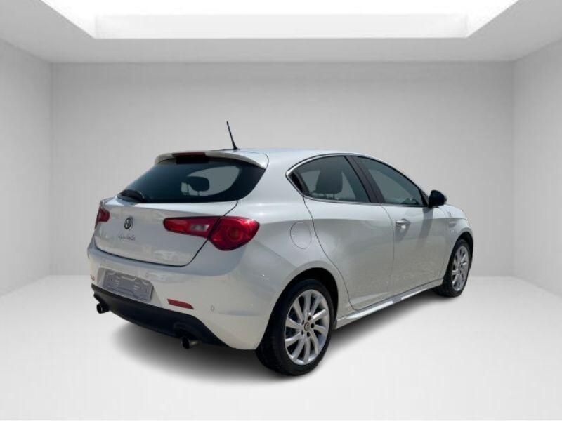 Alfa Romeo Giulietta 2.0 JTDm-2 140 CV Distinctive