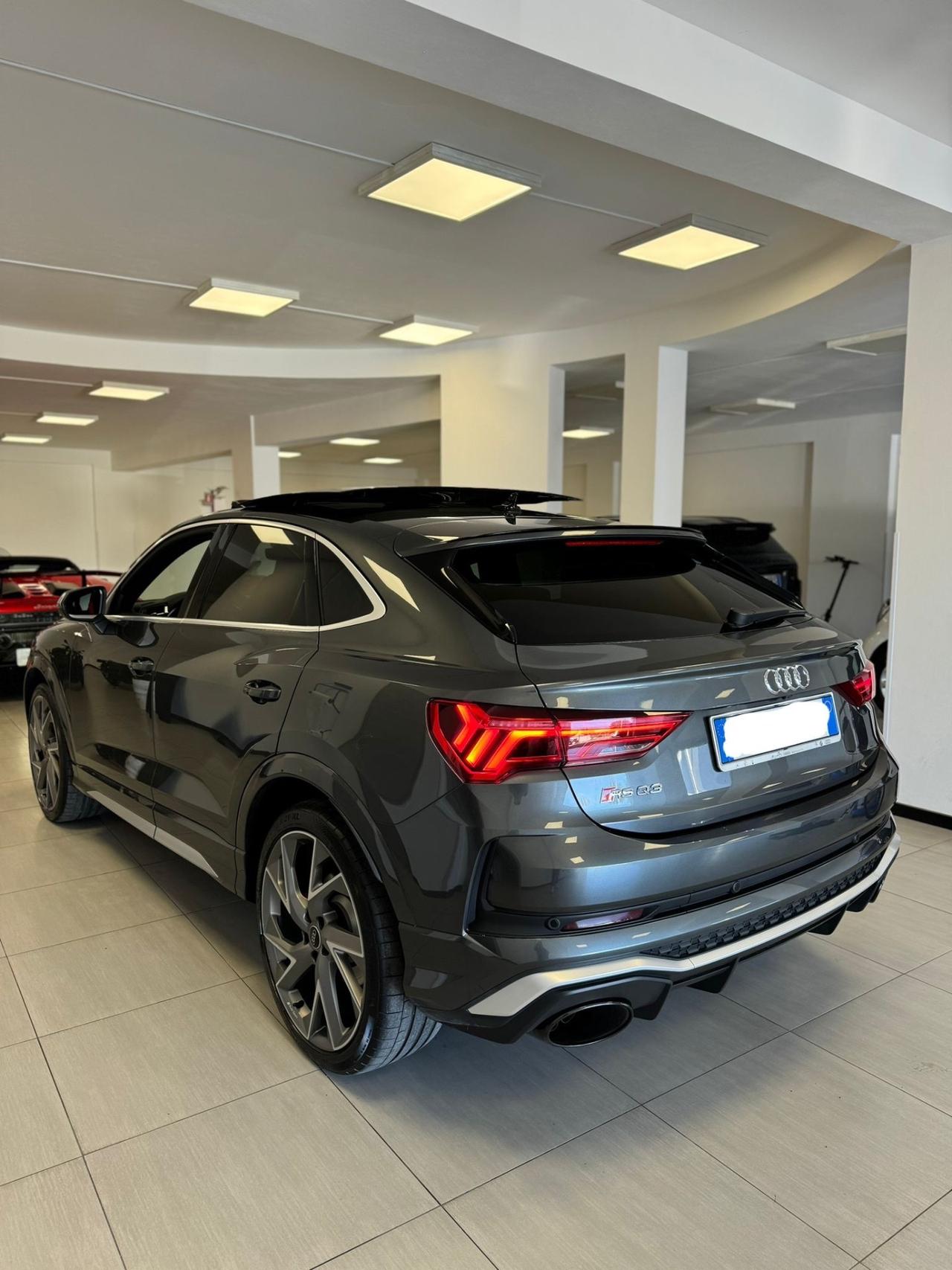 Audi Q3 SPB 45 TFSI quattro S tronic Identity Black