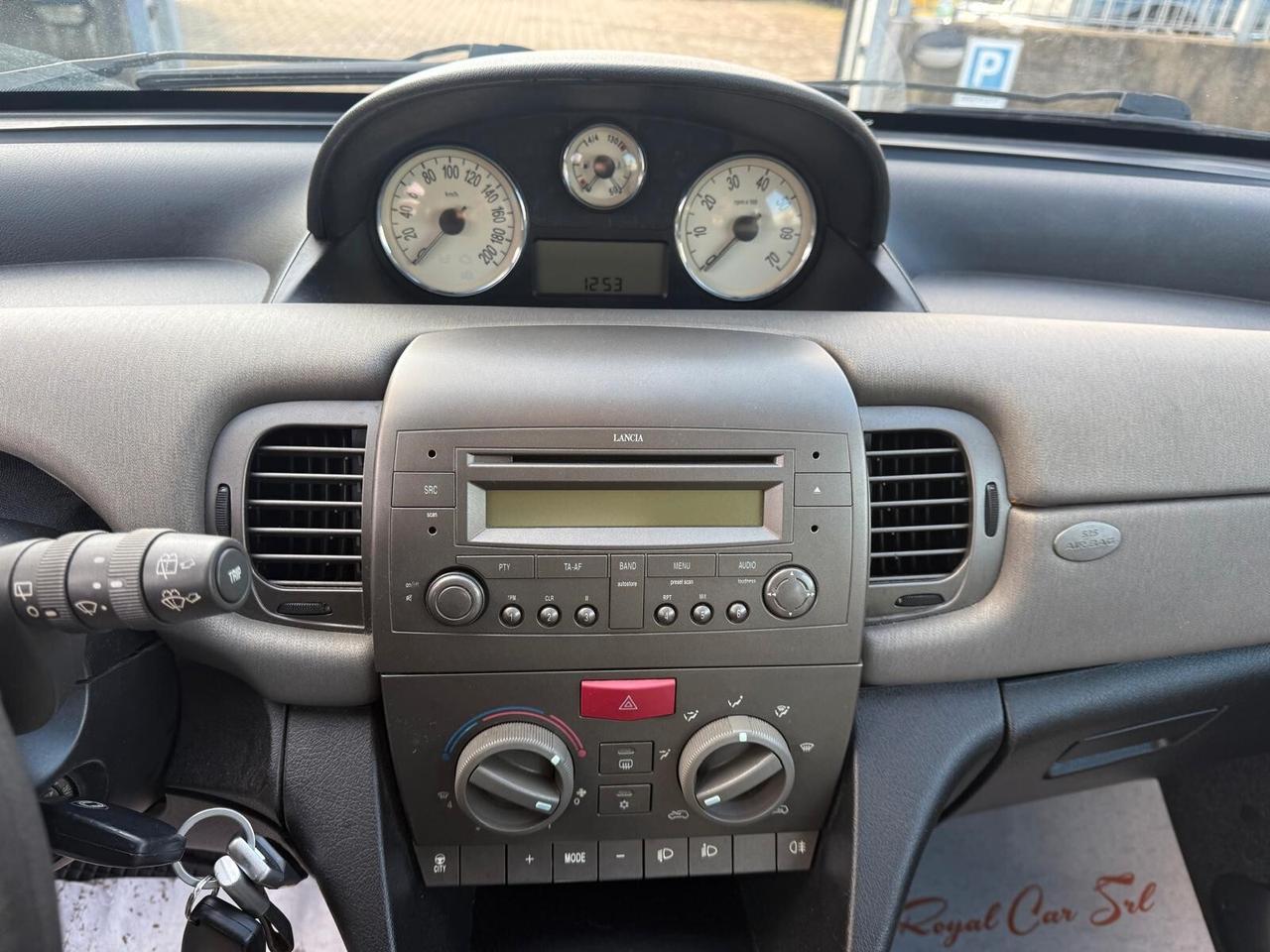 Lancia Ypsilon 1.3 Multijet 16V Platino