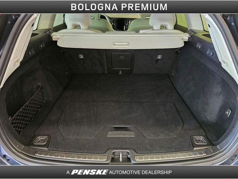 Volvo V60 Cross Country V60 Cross Country B4 (d) AWD automatico Plus